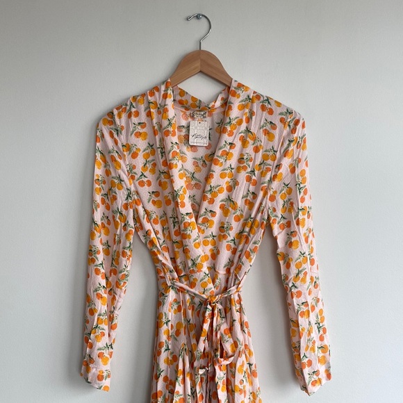 Worth It Grapefruit-Print Robe - Picture 7 of 12